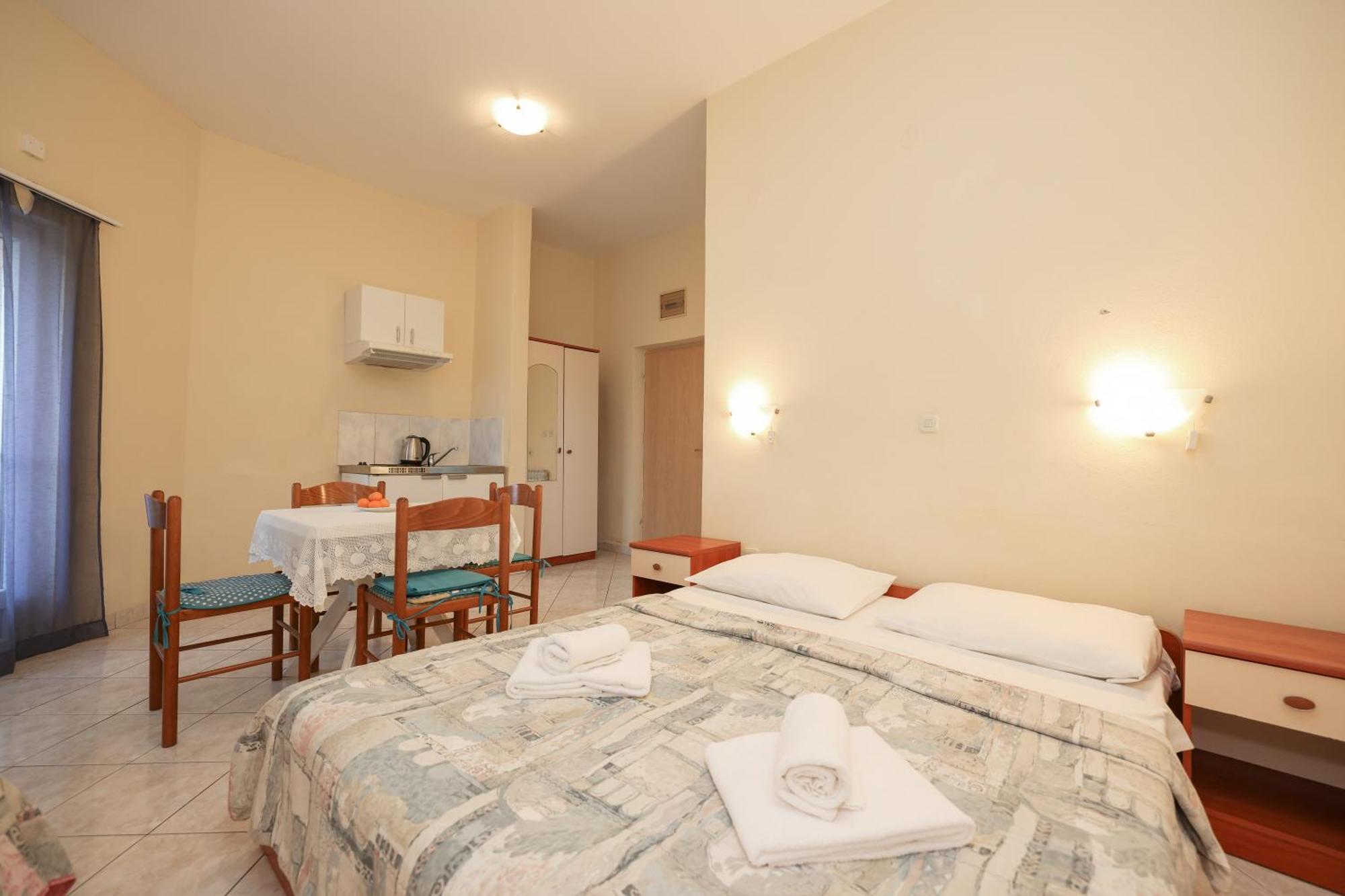 Beachfront Apartments Jermen Sukošan 外观 照片
