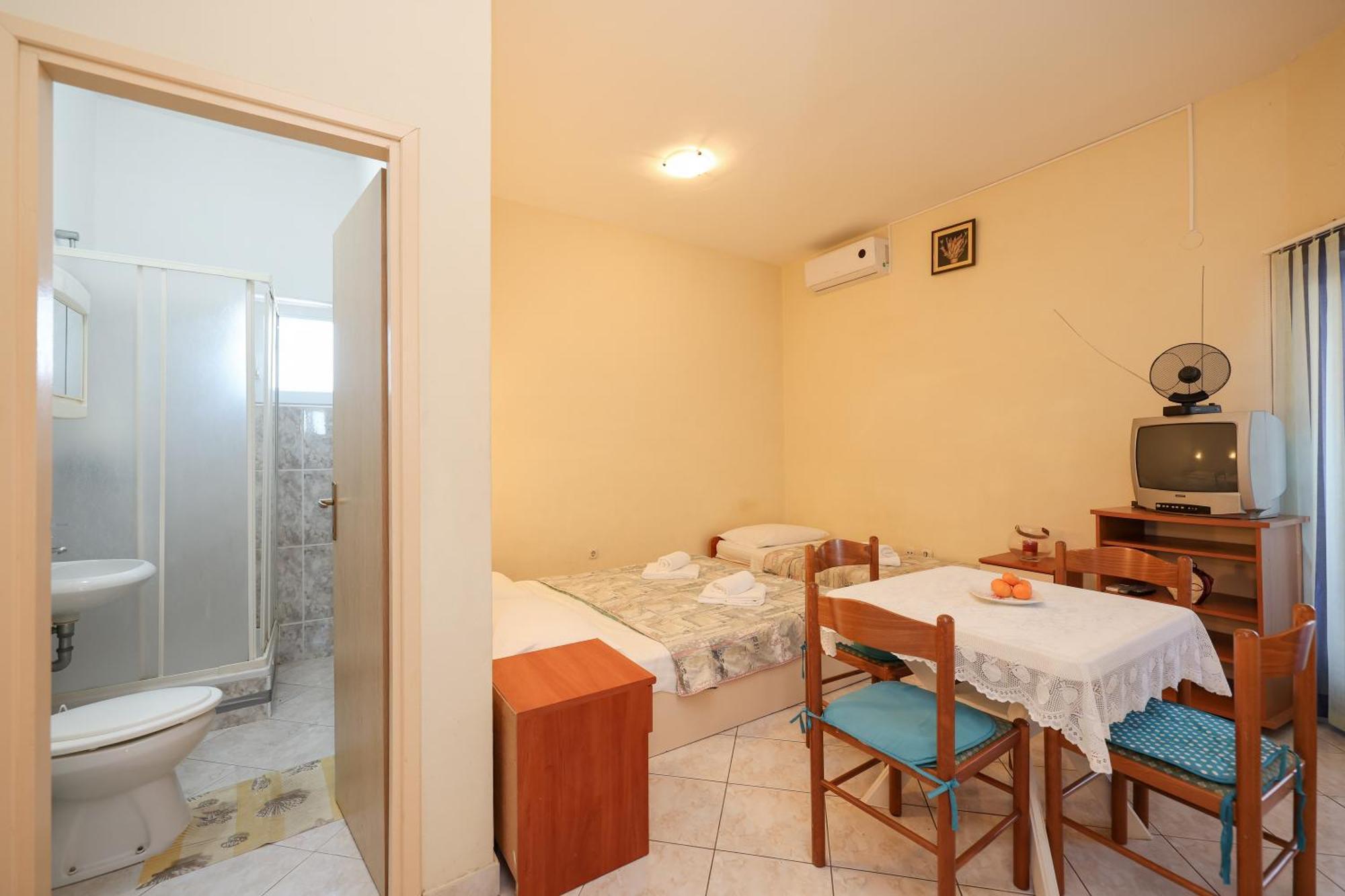 Beachfront Apartments Jermen Sukošan 外观 照片