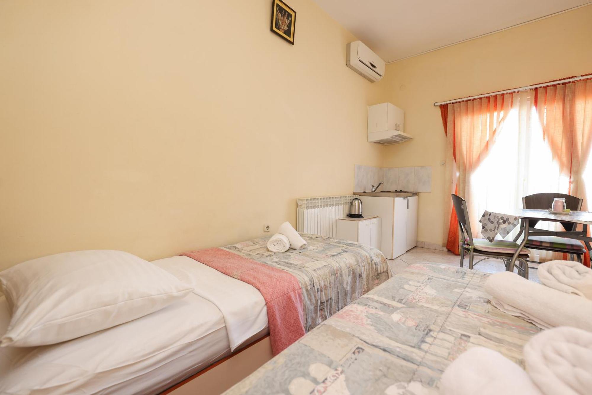 Beachfront Apartments Jermen Sukošan 外观 照片