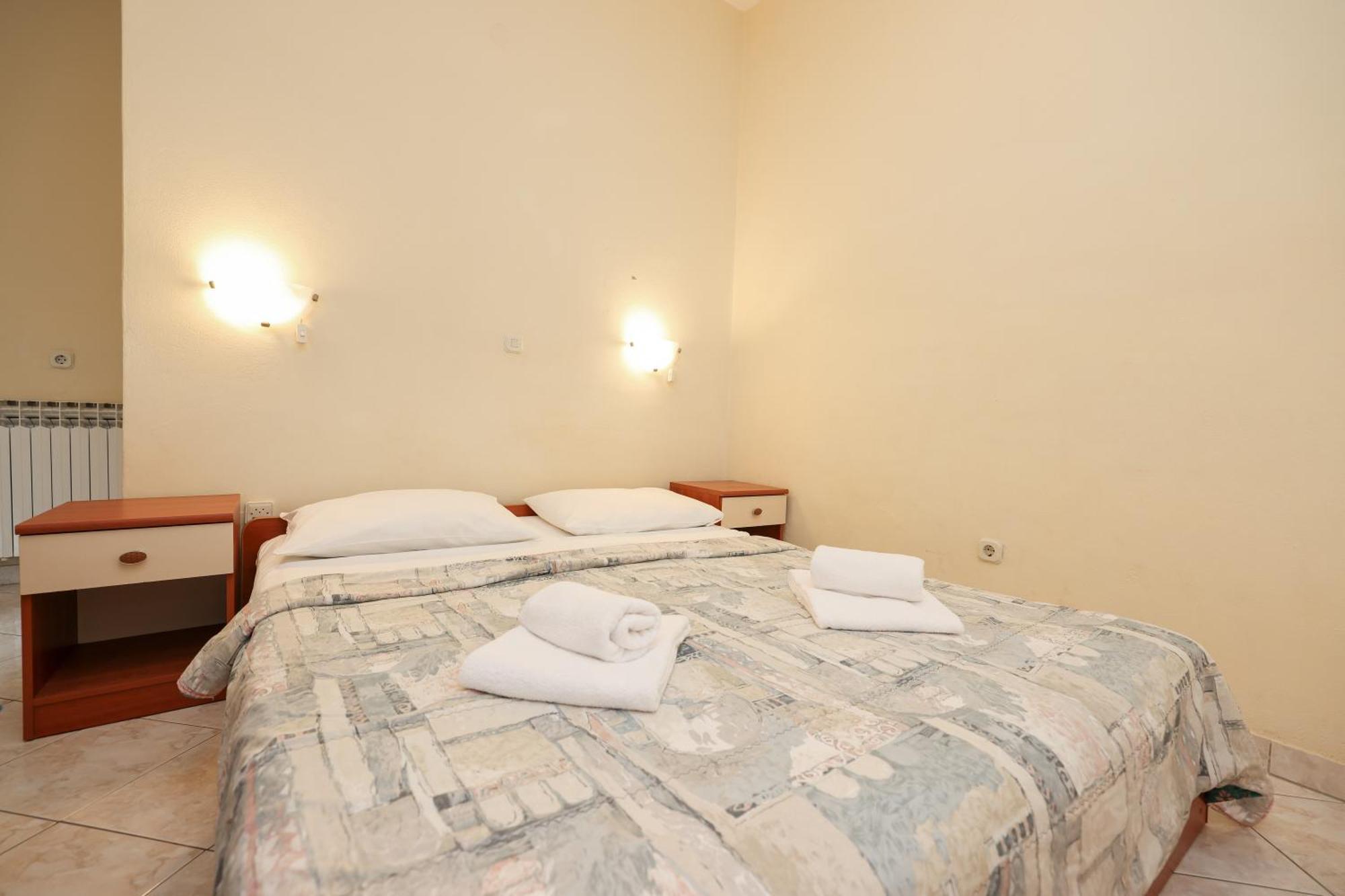 Beachfront Apartments Jermen Sukošan 外观 照片