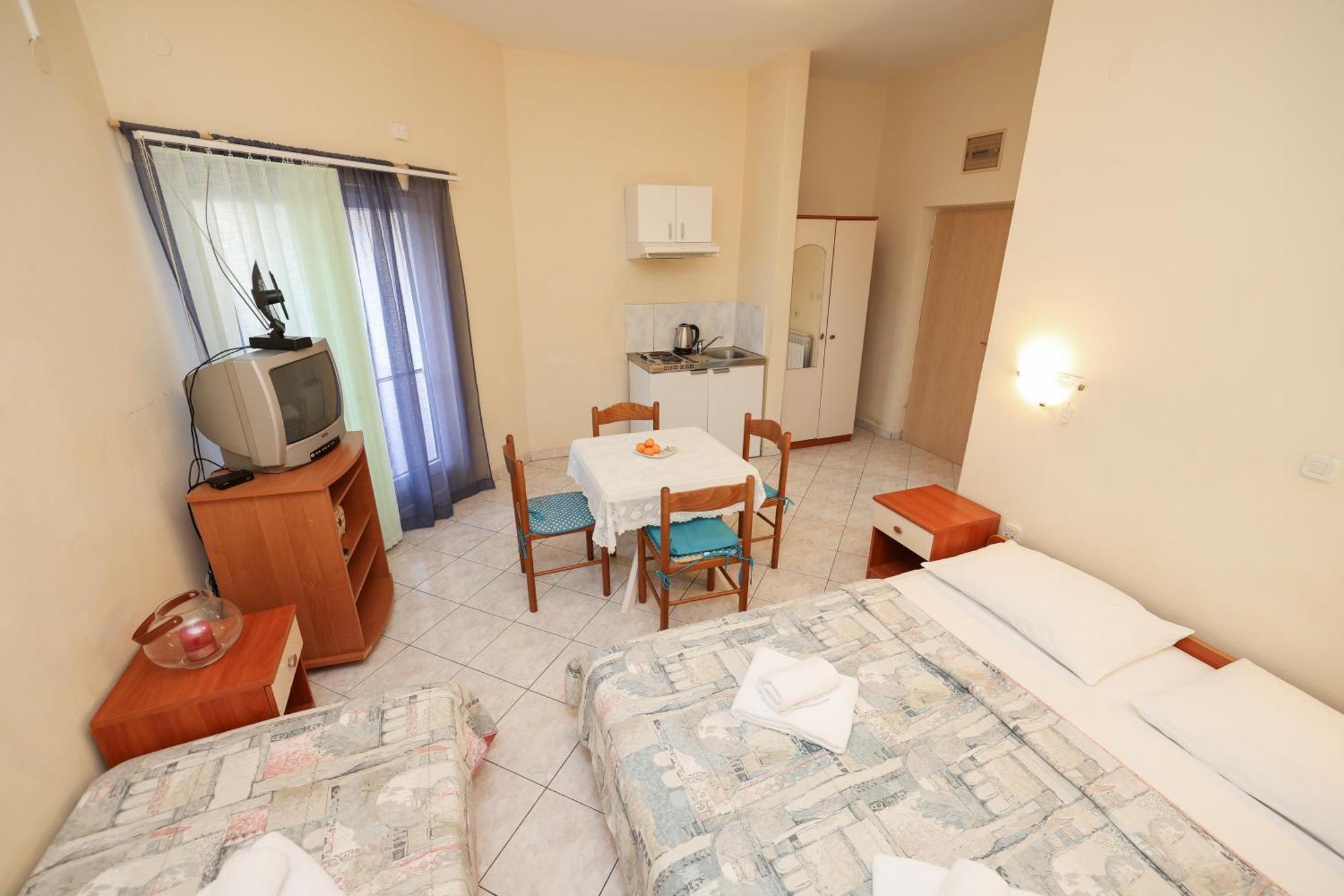 Beachfront Apartments Jermen Sukošan 外观 照片