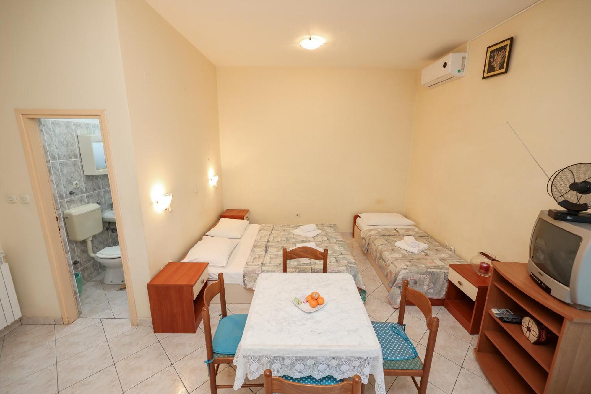 Beachfront Apartments Jermen Sukošan 外观 照片